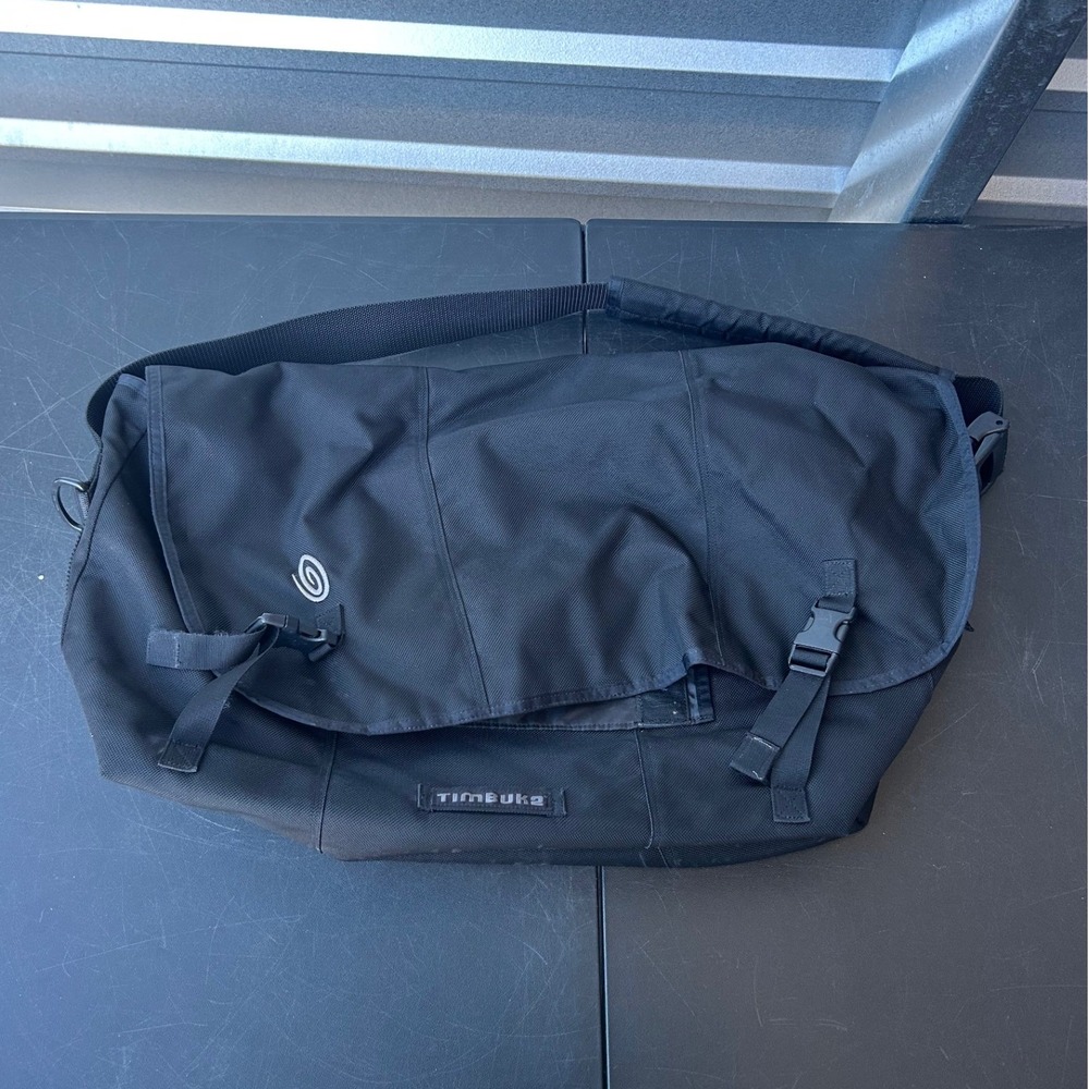 Timbuk2 Black Messenger Bag - Classic Crossbody Carry